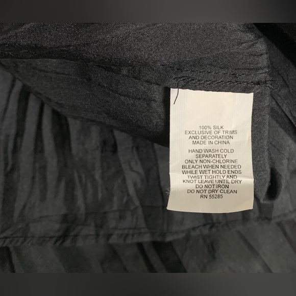 Excellent Condition, Express, Vintage 90s/Y2K, 100% Silk Sequin Waist Top, Sz XS - Picture 8 of 9